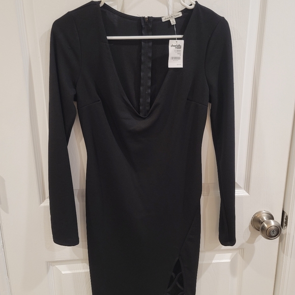 Dress - Picture 3 of 3